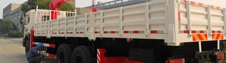 Grue montée sur camion (Grue mobile à flèche télescopique SQ8)