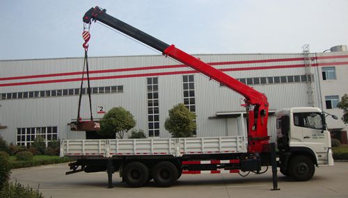 Grue montée sur camion (Grue mobile à flèche télescopique SQ12)