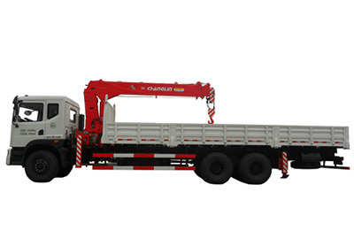 Grue montée sur camion (Grue mobile à flèche télescopique SQ8)